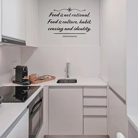 Apartment Loft W. Private Balcony And Ac Few Steps To River Porto