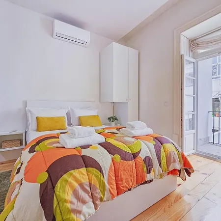 Apartment Loft W. Private Balcony And Ac Few Steps To River *