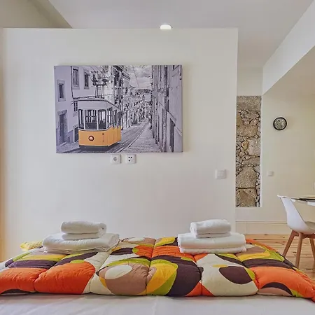 Apartment Loft W. Private Balcony And Ac Few Steps To River *