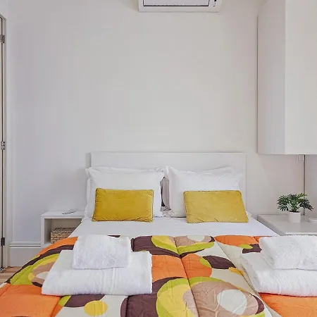 Loft W. Private Balcony And Ac Few Steps To River *