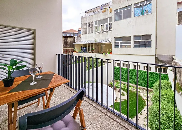 Loft W. Private Balcony And Ac Few Steps To River Apartman Porto