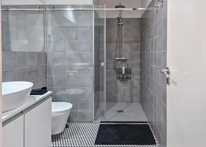 Loft W. Private Balcony And Ac Few Steps To River Apartman Porto