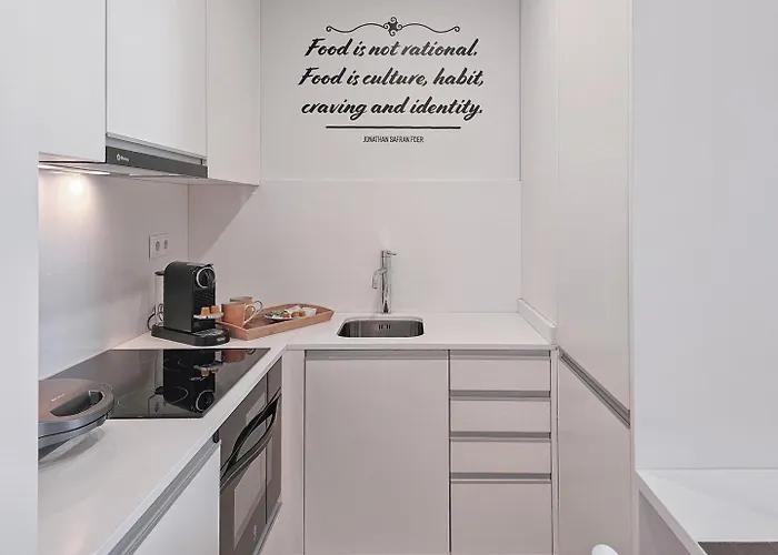 شقة Loft W. Private Balcony And Ac Few Steps To River بورتو