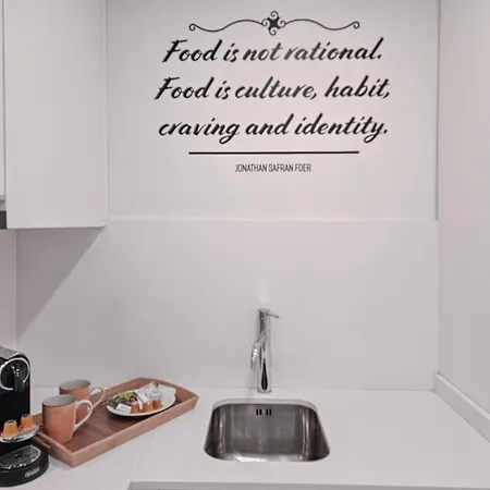 Loft W. Private Balcony And Ac Few Steps To River Апартаменты *