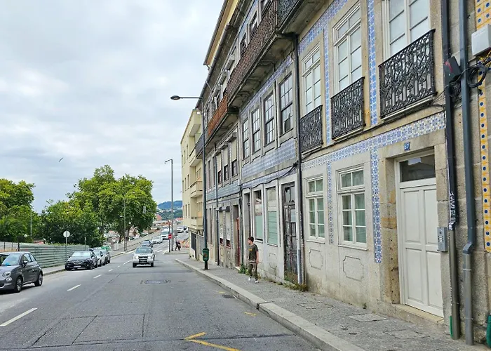 Loft W. Private Balcony And Ac Few Steps To River * Oporto