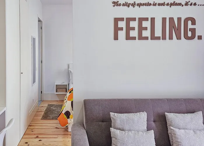 Loft W. Private Balcony And Ac Few Steps To River *