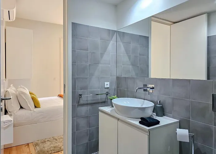 Lägenhet Loft W. Private Balcony And Ac Few Steps To River Oporto