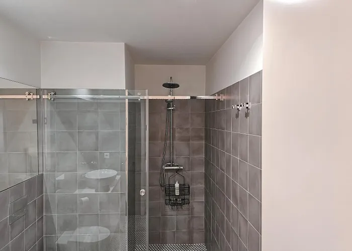 Loft W. Private Balcony And Ac Few Steps To River *