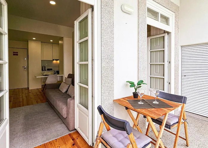 Loft W. Private Balcony And Ac Few Steps To River Oporto